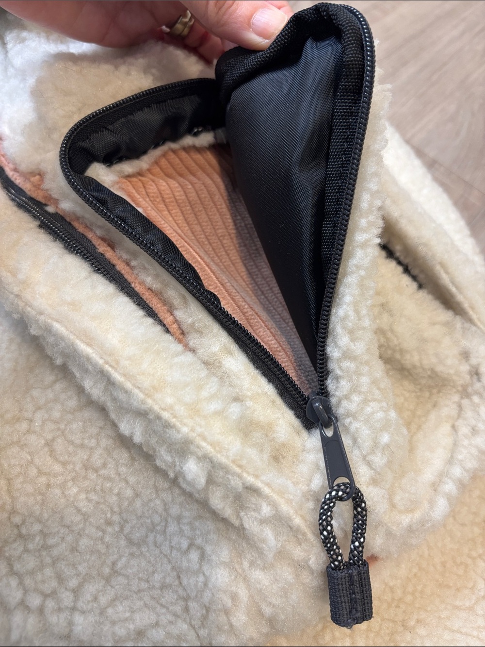 KAVU Rope Snug Sling Bag - Picture 10 of 16